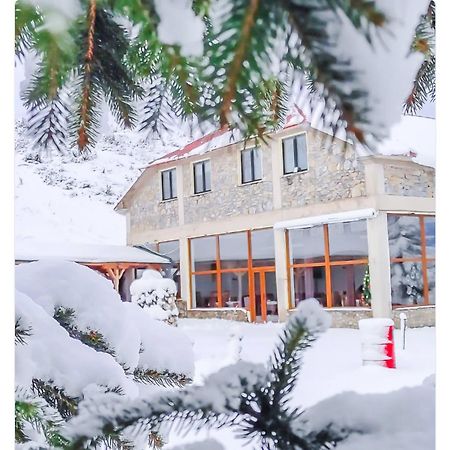 Victorian Heights Hotel Popova Shapka Ngoại thất bức ảnh